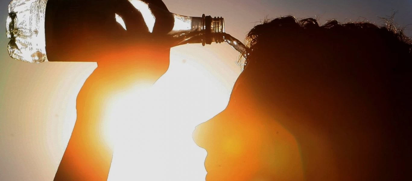 Θερμοπληξία: Τα συμπτώματα και οι τρόποι πρόληψης